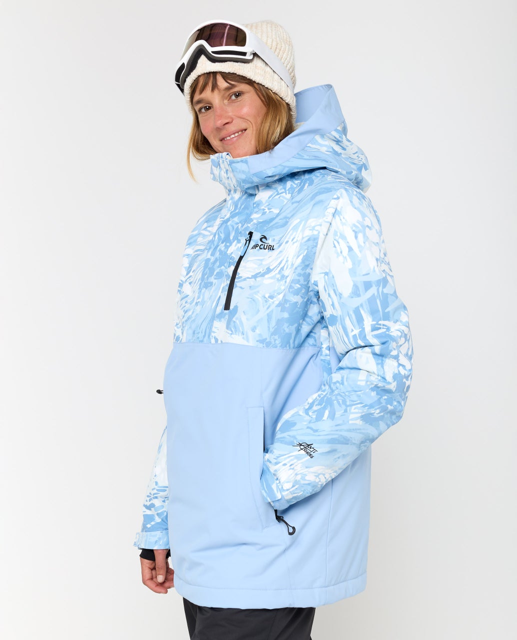 00HWOU_8962_3_1759107420000