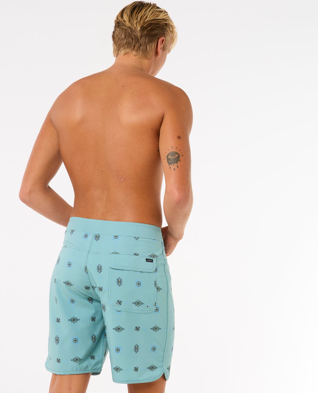 0C2MBO_3038_6_1759127183000