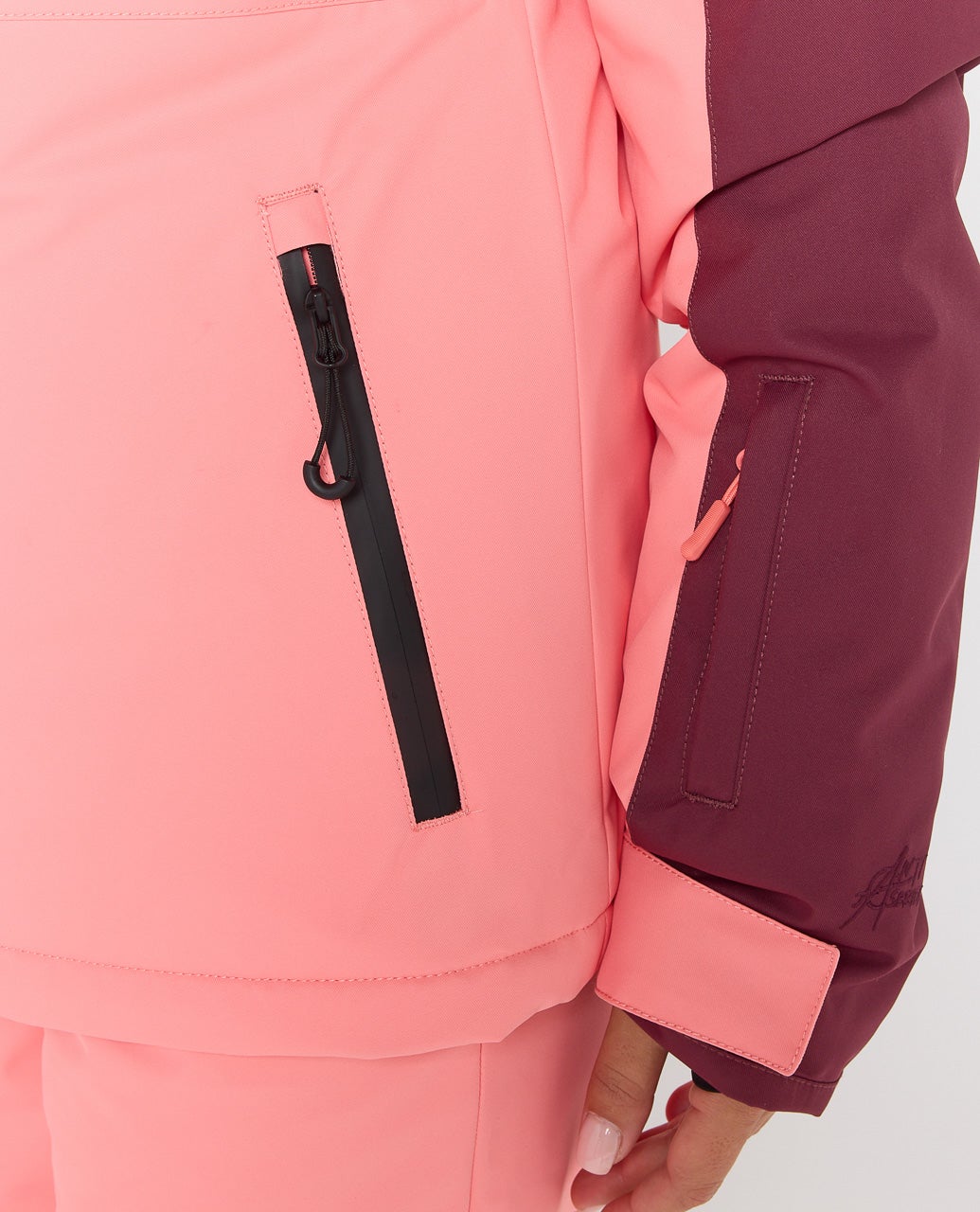 00FWOU_2385_7_1759107143000