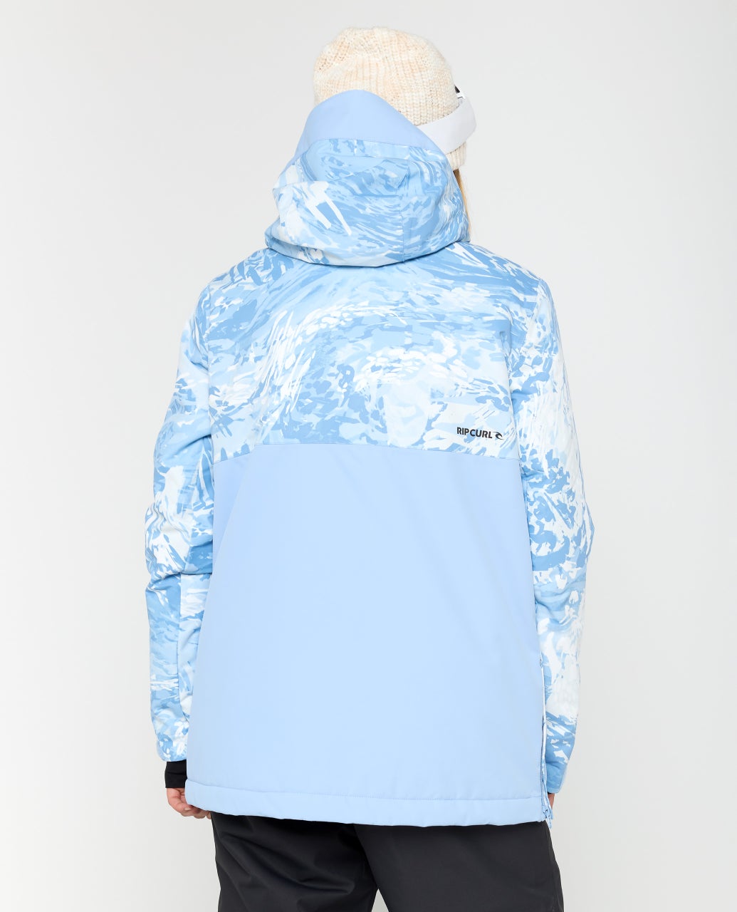 00HWOU_8962_5_1759107420000