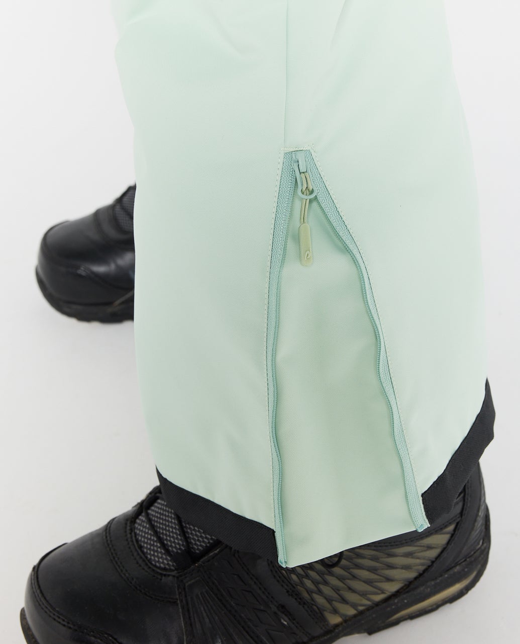 00LWOU_2383_6_1759107854000