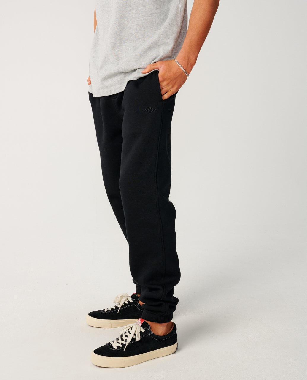 02QMPA_0090_6_1760484409000