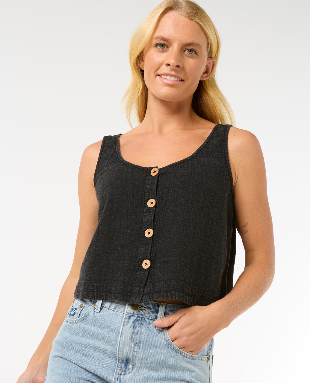 03PWSH_8264_6_1759117341000