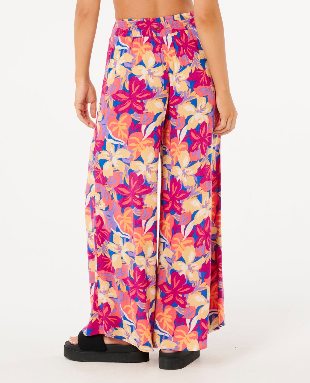 04WWPA_8817_3_1759119591000