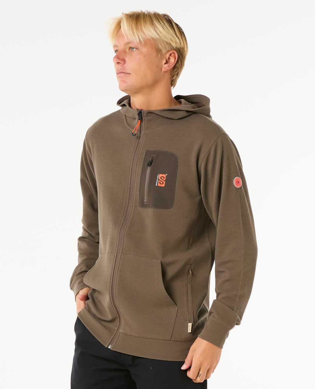 07MMFL_2135_2_1759123211000