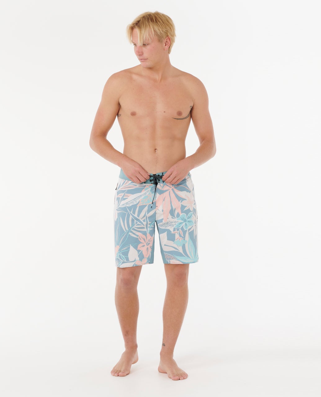 07XMBO_5865_4_1759123520000