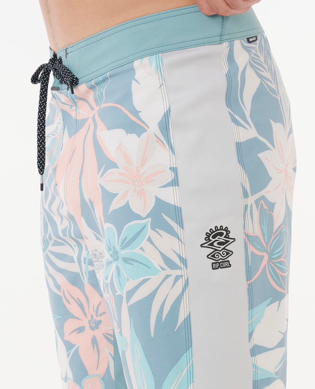 07XMBO_5865_5_1759123520000