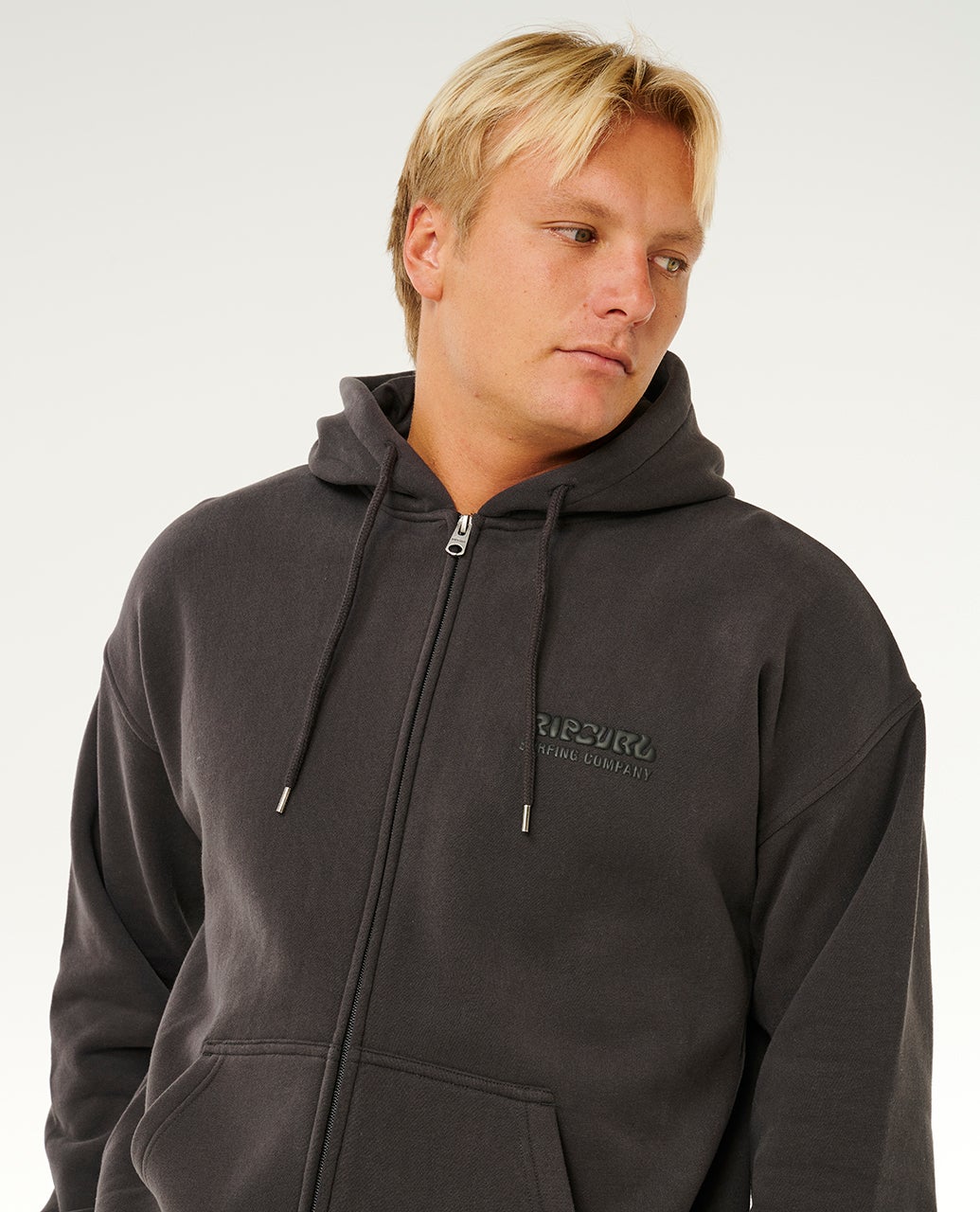 0B0MFL_8264_6_1759126249000