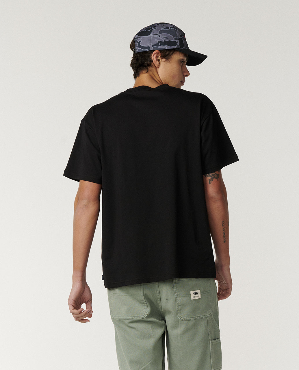 Eddie Would Go Petro Diamond Loose Tee