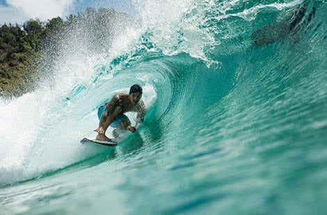 Medina taking a barrel